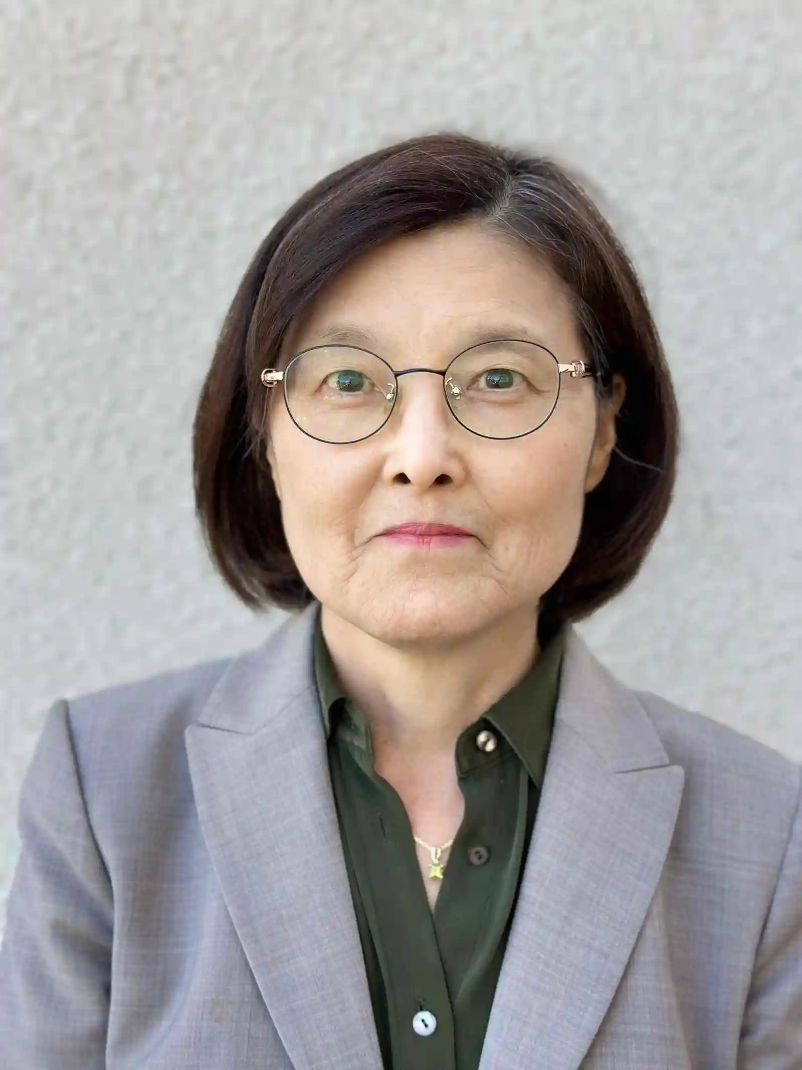 Home 26 Woelsung (Sue) Yi, PhD, co-owner of East Bay Notary Express